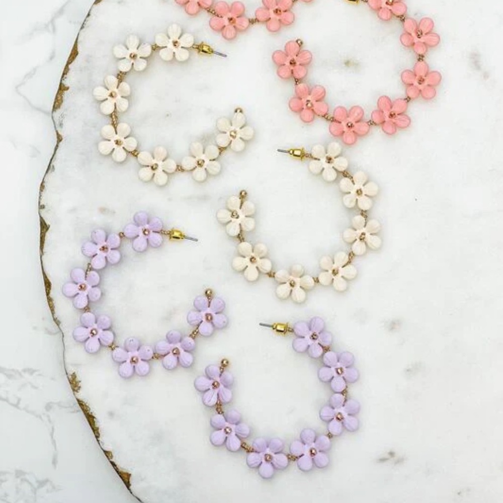 NEW Prep Obsessed Matte Flower Hoop Earrings - Lavender